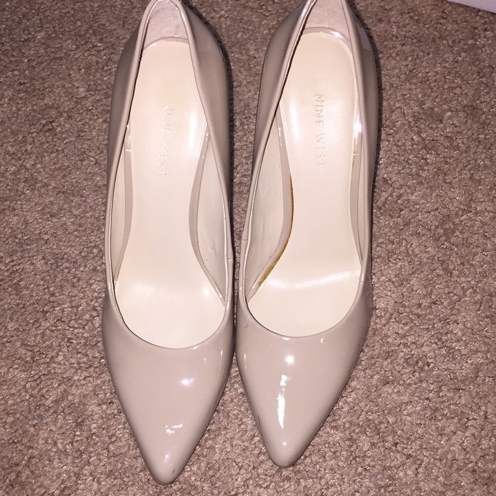 Nine West Tan Heels Garisono Tortora SY 8 M